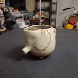 Stoneware Whimsical 3D Elephant Tea Mug W/Built In Tea Bag Holder, Rustic Brown Speckled Rim & Accents Holds 15OZ Looks Like New