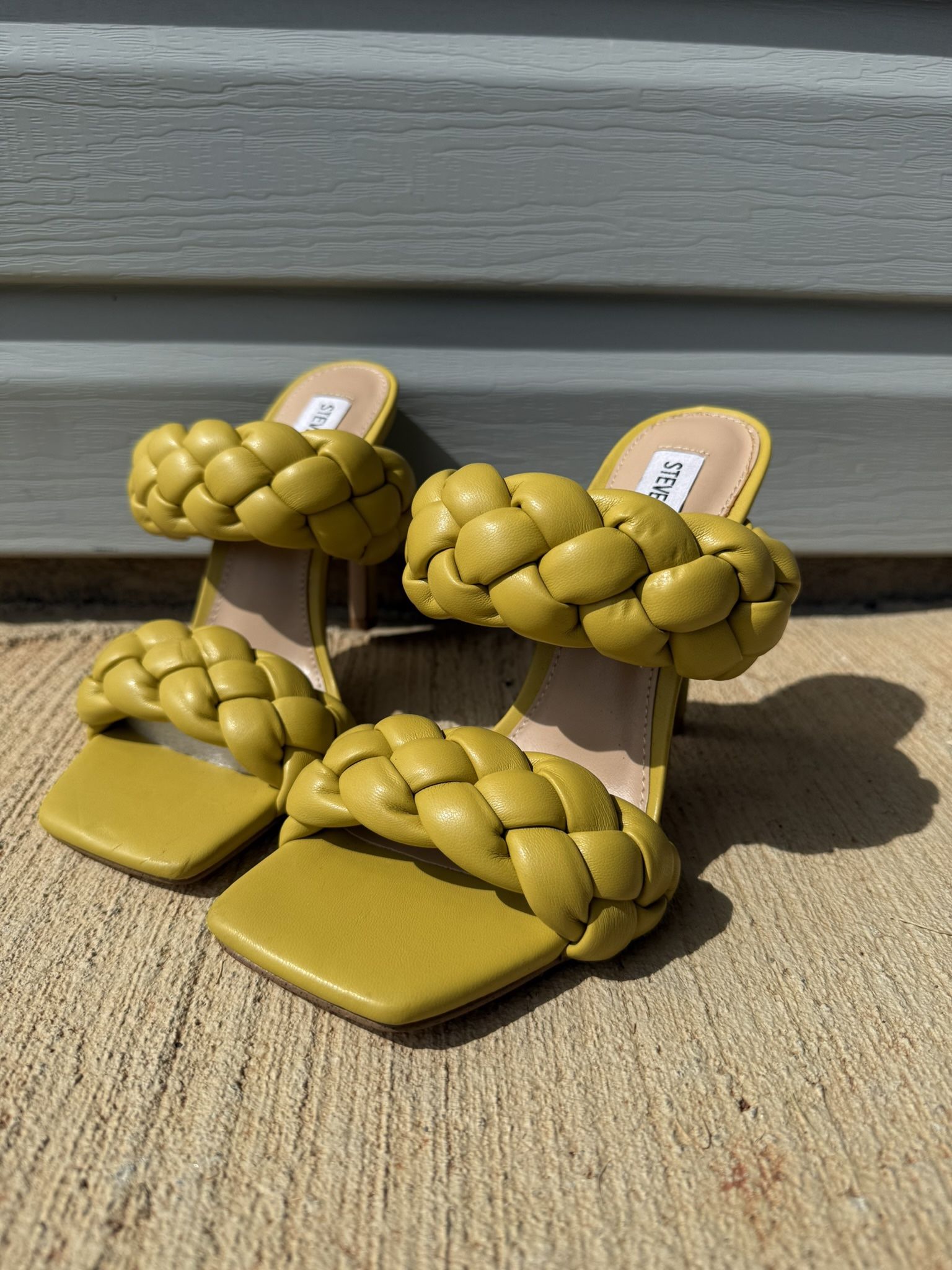 Steve Madden Women's Kenley Heeled Sandal in Citron, Size 6.5