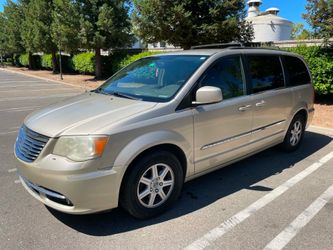 2012 Chrysler Town & Country