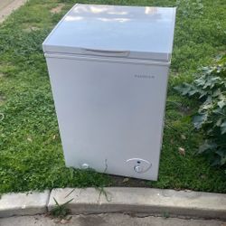 3.5 Cu. Ft Household Chest Freezer Great Condition 