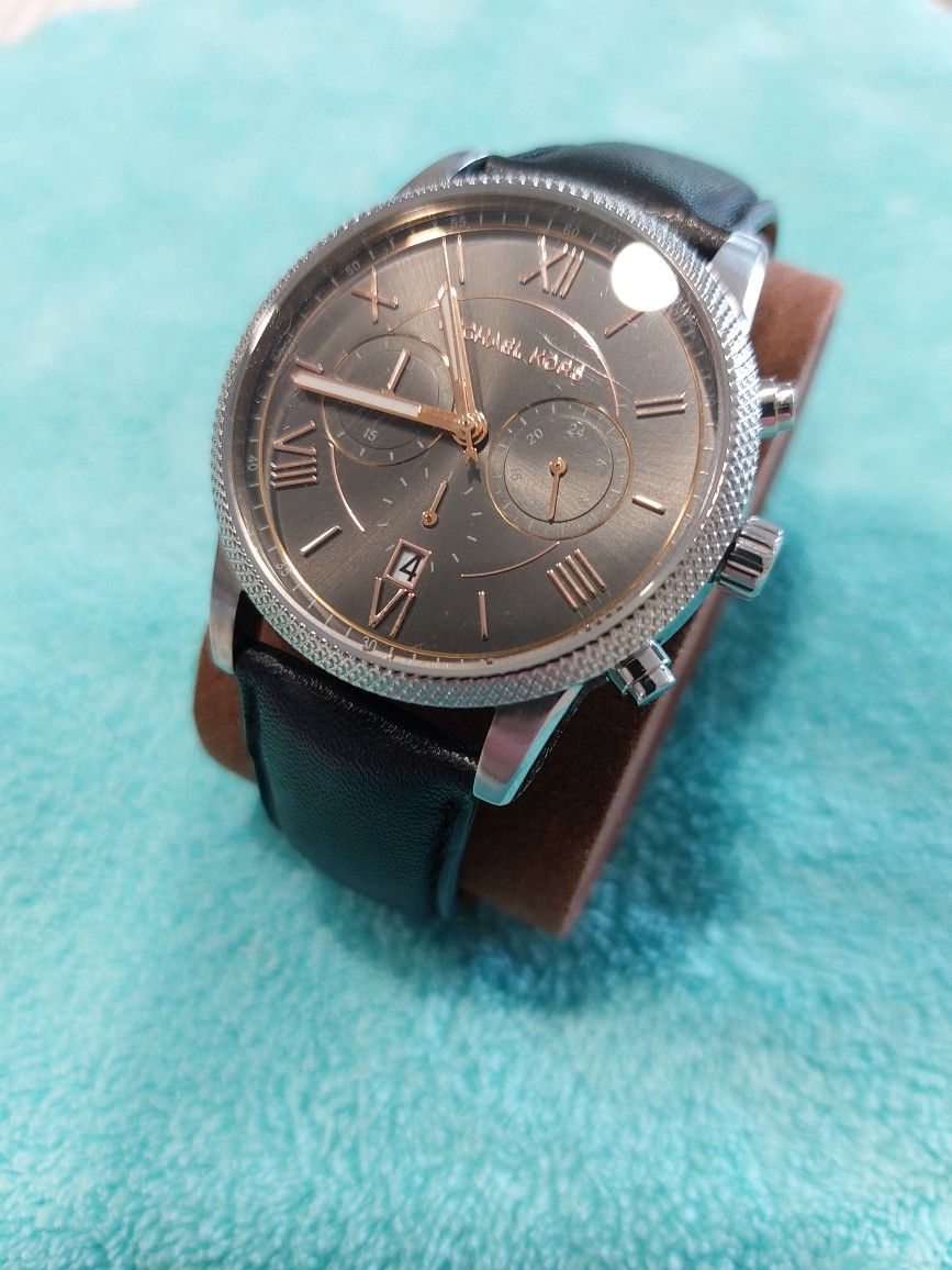 Beautiful MICHAEL KORS Men's Watch! Perfect Condition! Never Worn!