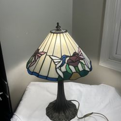 Tiffany Style Lamp Table Stained Glass Pre~owned In Great Condition 