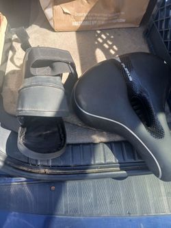 Free bike seat and bag