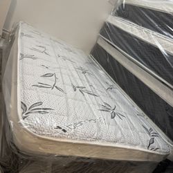 Twin Size Pillow Top Mattress 