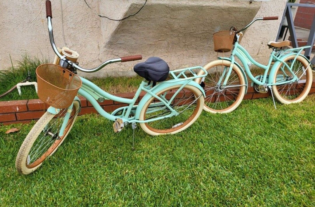 MATCHING BEACH CRUISER BIKES (LADIES)