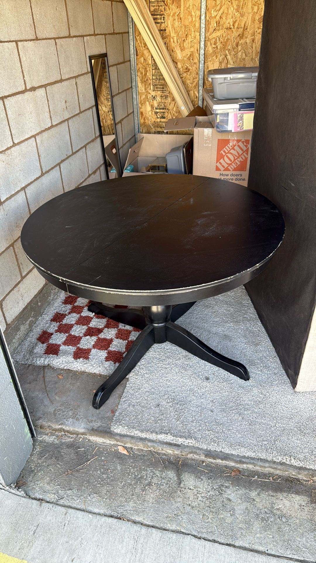 BLACK DINING TABLE