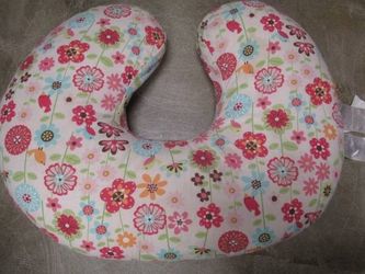 boppy nursing tummy time propping sitting pillow floral print