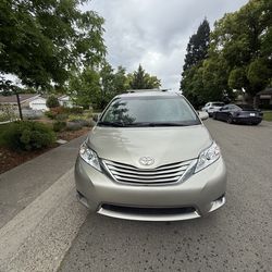 2016 Toyota Sienna