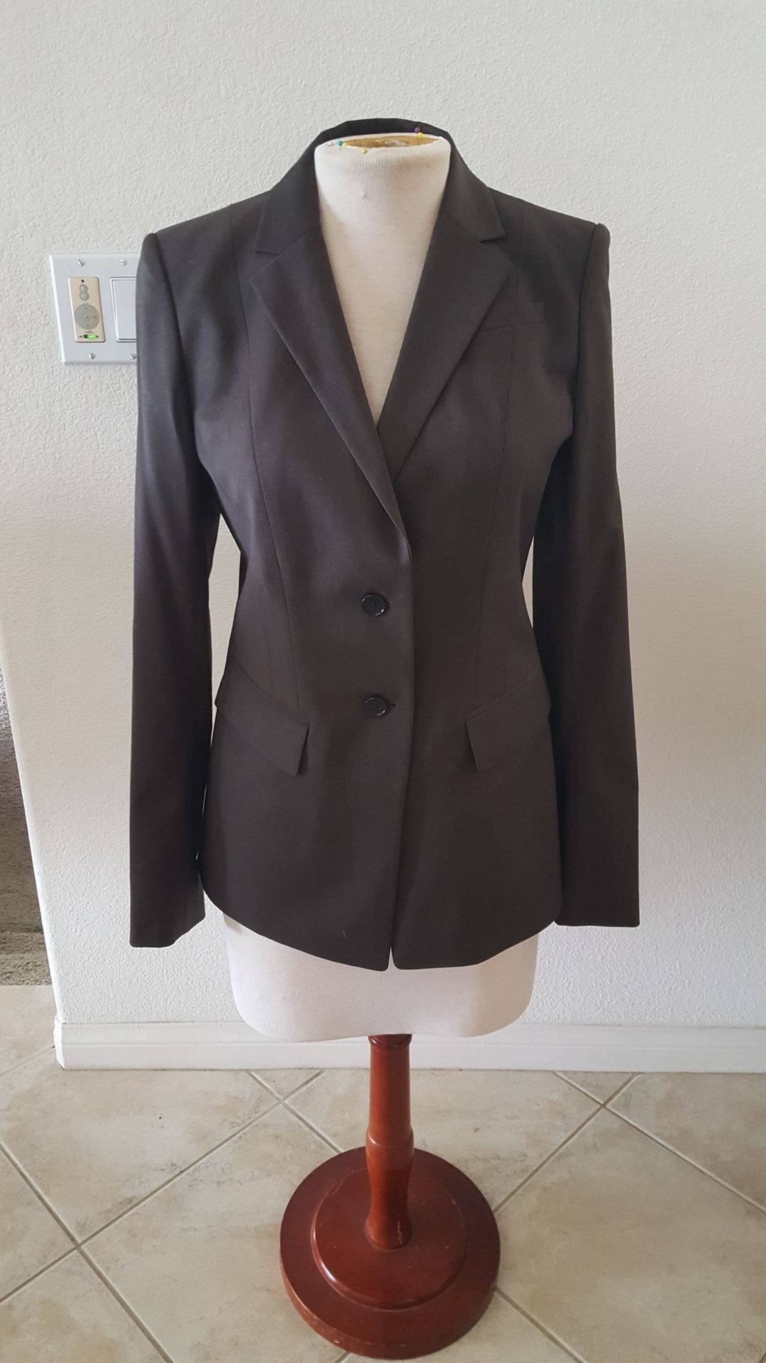 ANN TAYLOR SUIT JACKET SIZE 4T
