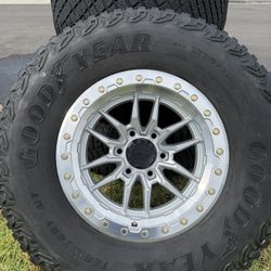 Lock wheels
