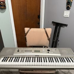 Yamaha YPG-235 76 Key Keyboard
