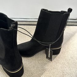 Express Boots Size 9