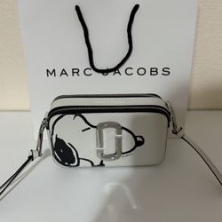 MARC JACOBS SNOOPY 