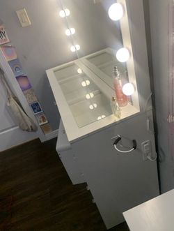 Glass Top Vanity ( FIRM ON PRICE)