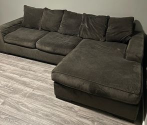 Sectional Couch 300$ OBO