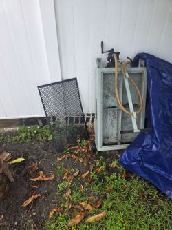 Oil drain pan