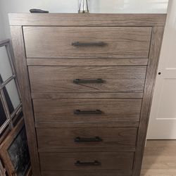 Wood Dresser 