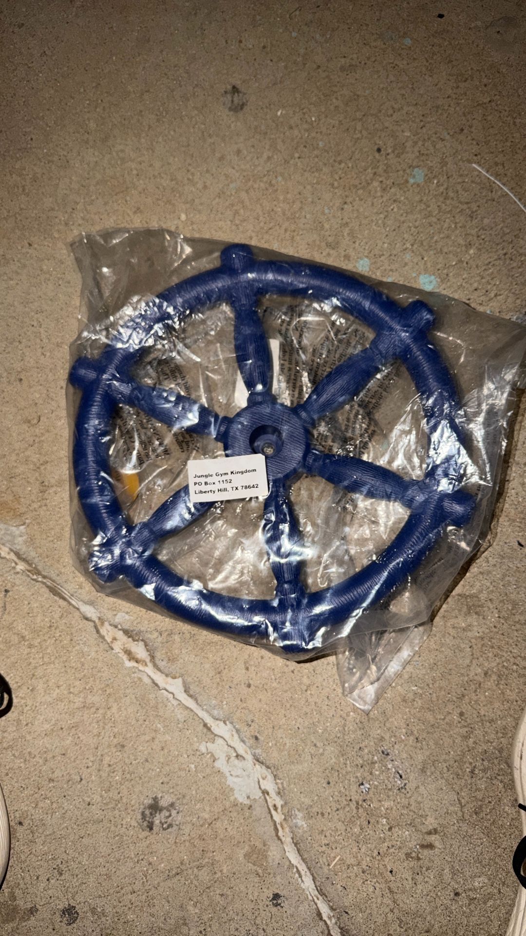 Jungle Gym Kingdom Pirate Ship Wheel for Kids - Toy Steering Wheel for Treehouse, Outdoor Playhouse, Backyard Playset or Swing Set - Playground Access