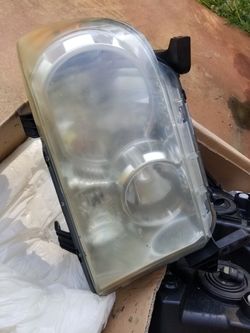 2,original headlight, from Toyota tundra, 08.