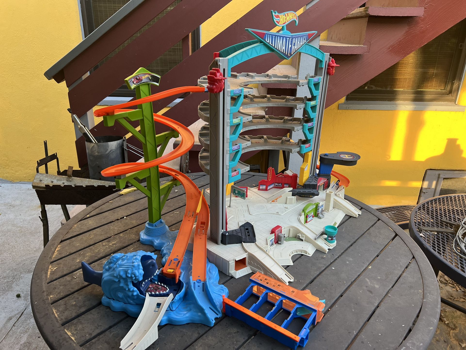 Hot wheels Ultimate Garage 900CMP80