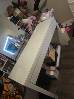 Ikea MALM make up vanity
