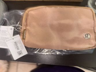 Lululemon belt bag