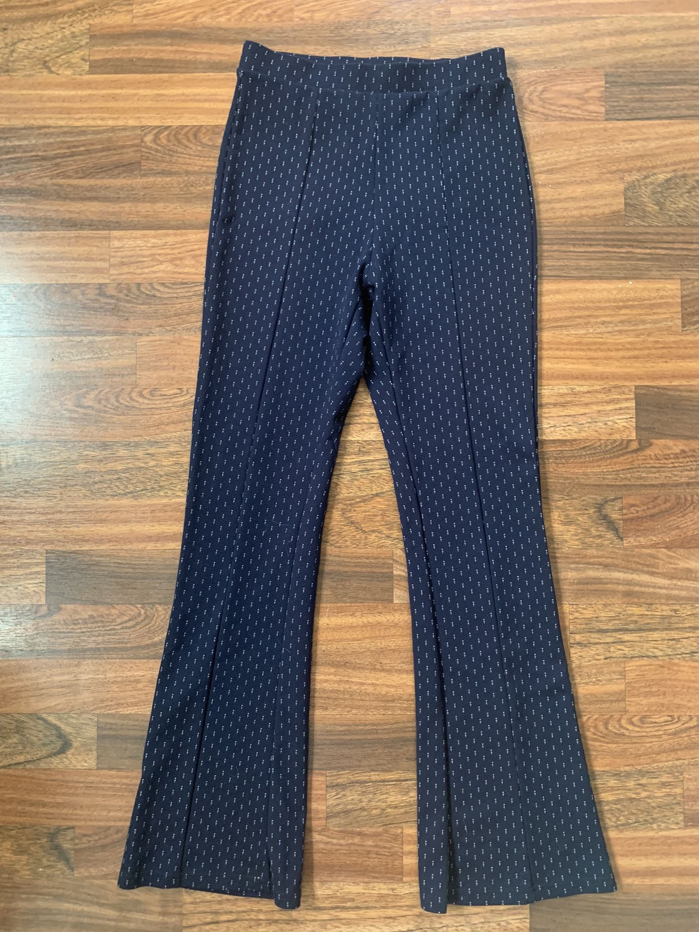 Classic Concepts Pants Womens. size Smalldark blue/White Pull On Bootcut Stretch