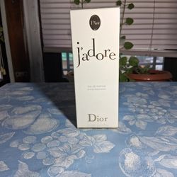 Dior J'Adore Perfume 