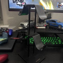 Controller Stand