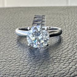 Certified Diamond Ring 