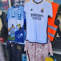 Playeras De Fútbol Messy