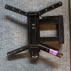 TV Wall mount Smaller 50lbs