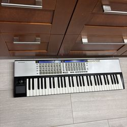 Novation ReMOTE 61 SL MIDI Controller 2006 Keyboard