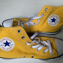 Converse All Star Chuck Taylor Sneakers Women’s 8 Men’s 6