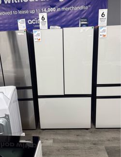 Samsung - Bespoke 30 Cu Ft 3-Door French Door refrigerator With Beverage Center In White Glass ❤️