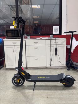 Electric scooter