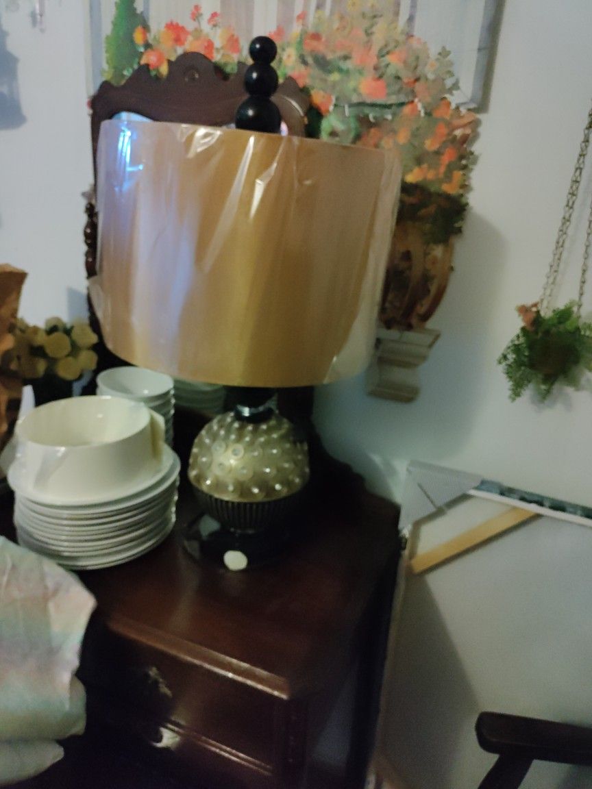 Lamp and vase Judy Sha Brand