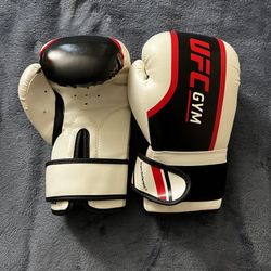 UFC Youth PRO Fitness Training Gloves