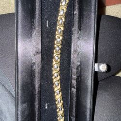 Two-Tone Stainless Steel Magnetic Bracelet – Gold & Silver Tone – Elegant Design 