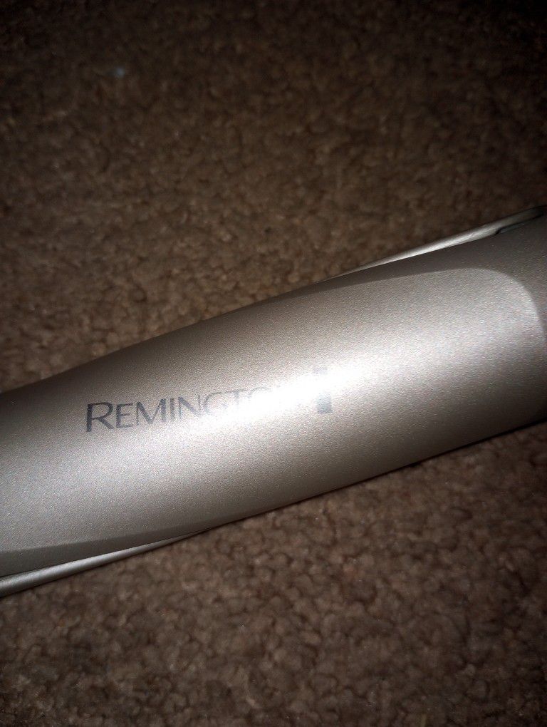 Remington Twist Hair Straightener