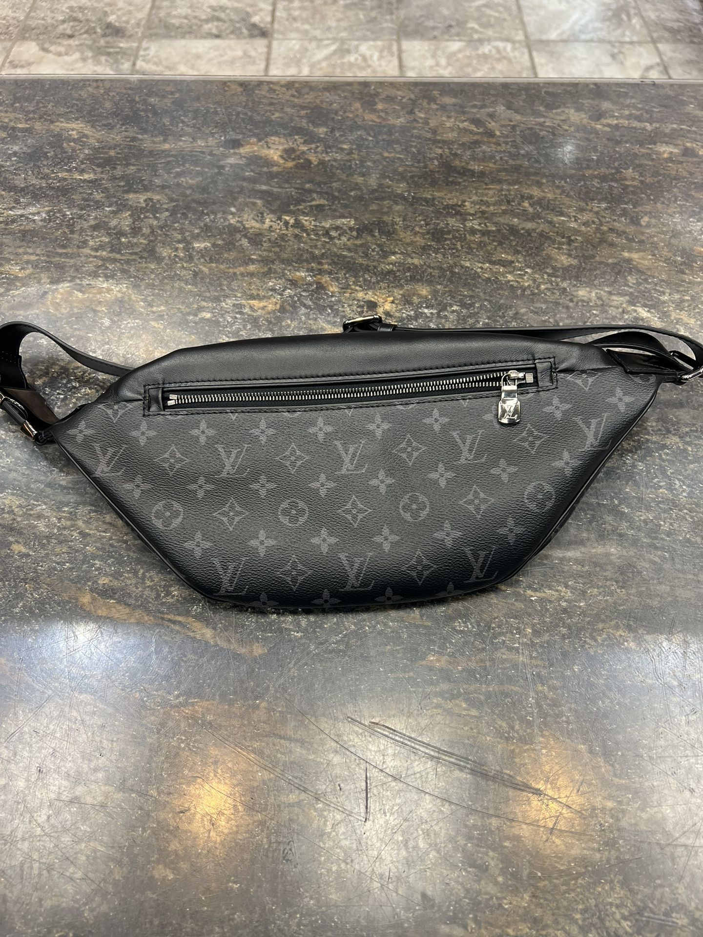 Buy [Used] LOUIS VUITTON Discovery Bum Bag PM Body Bag Monogram Eclipse  M46035 from Japan - Buy authentic Plus exclusive items from Japan
