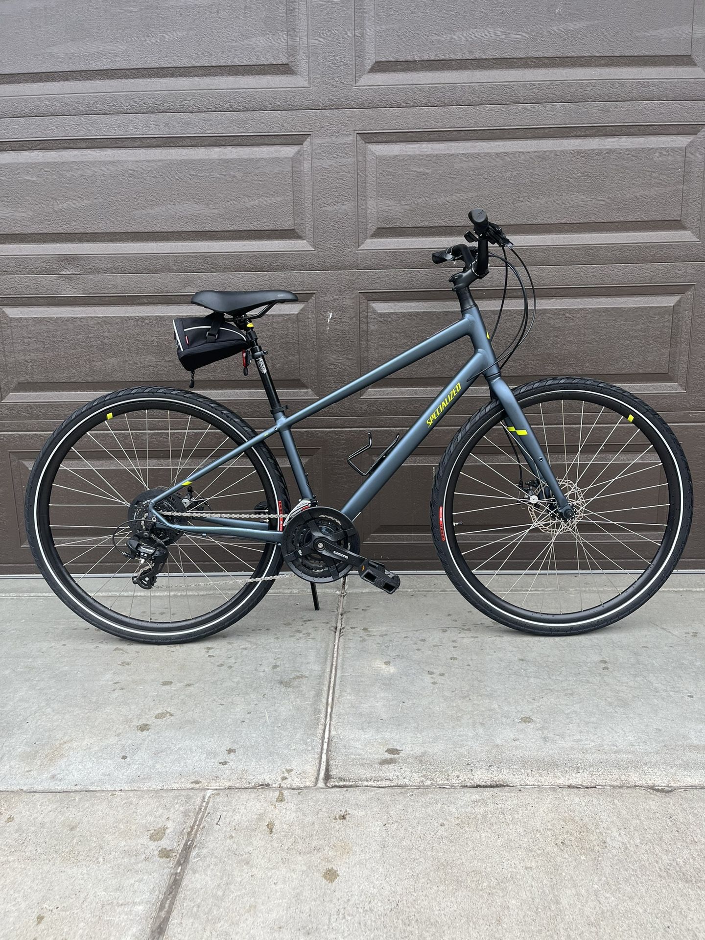 Brand New Speclized Crossroads 2.0 Hybrid Bike