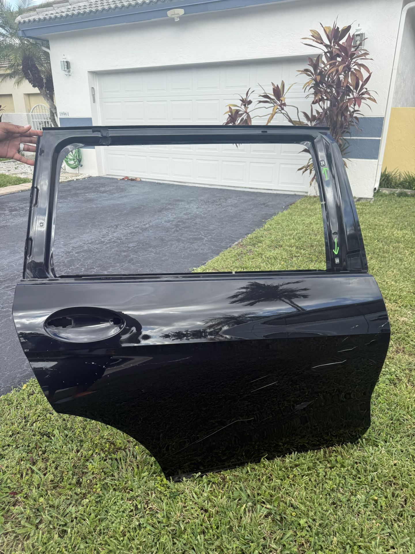 2020 BMW X7 Passenger Back Door Panel