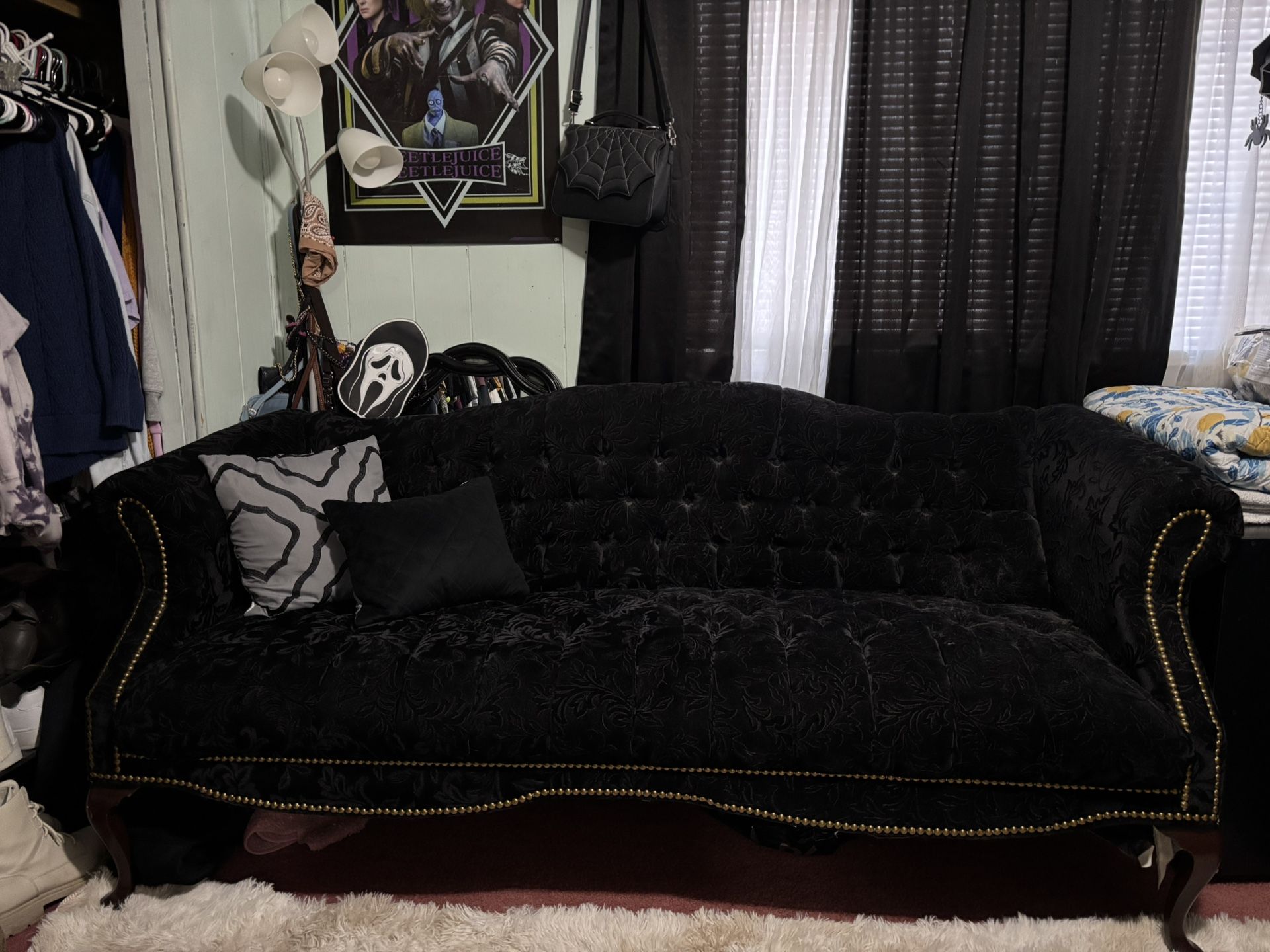 Victorian Style Couch
