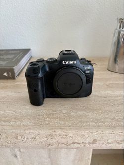 Canon R6 Body only