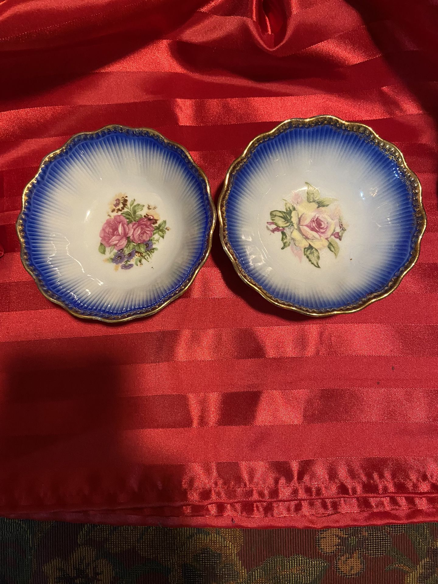 Pair Of 5 Inch Bowls