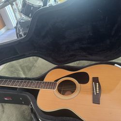 Yamaha acoustic guitar