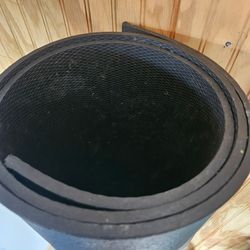 *2- Heavy duty rubber mats