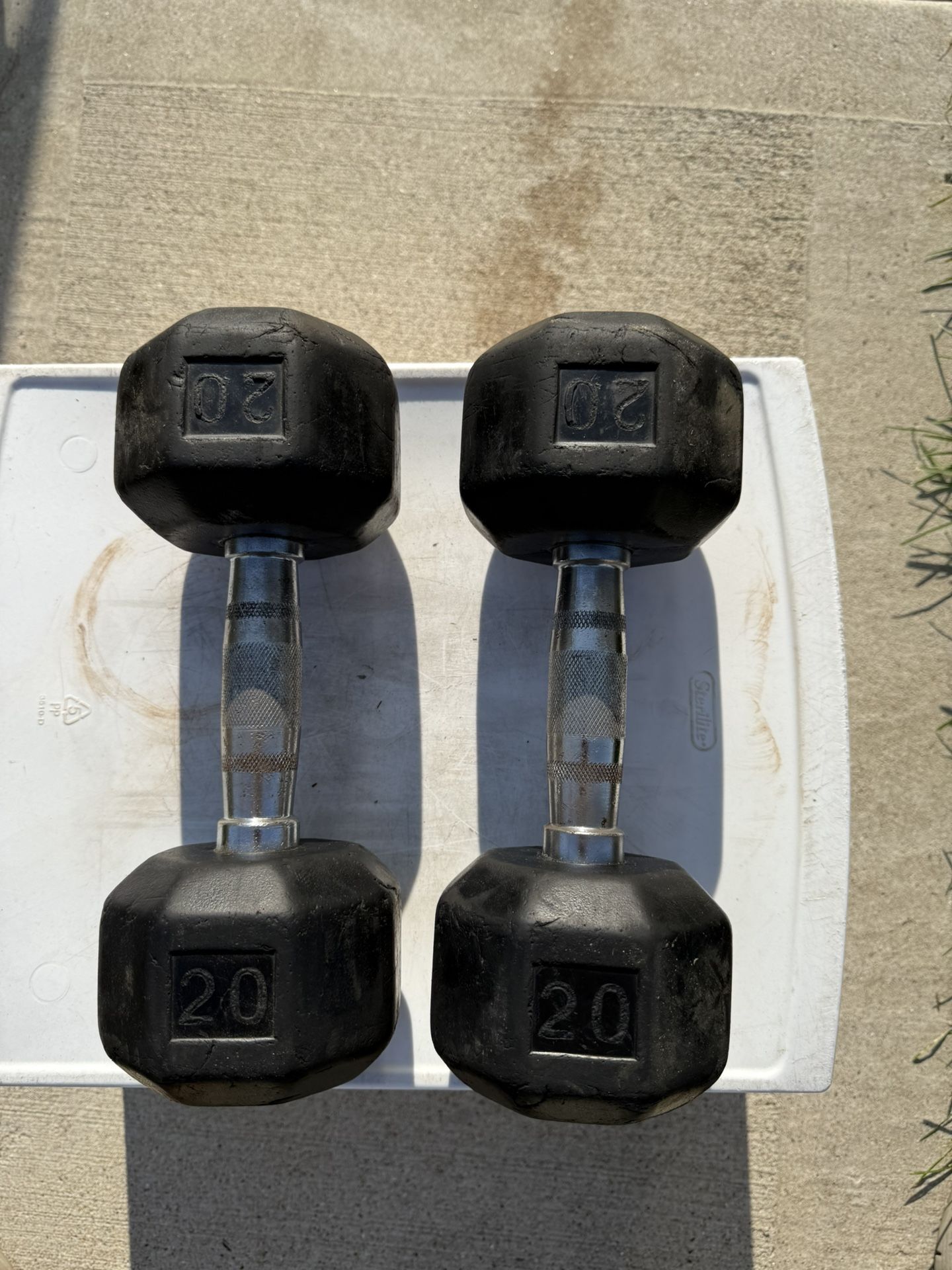 Set Of Two 20lbs Power Systems Dumbbells. $40.00 Or Best Offer.