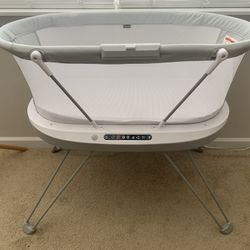 Fisher-Price Luminate Bassinet